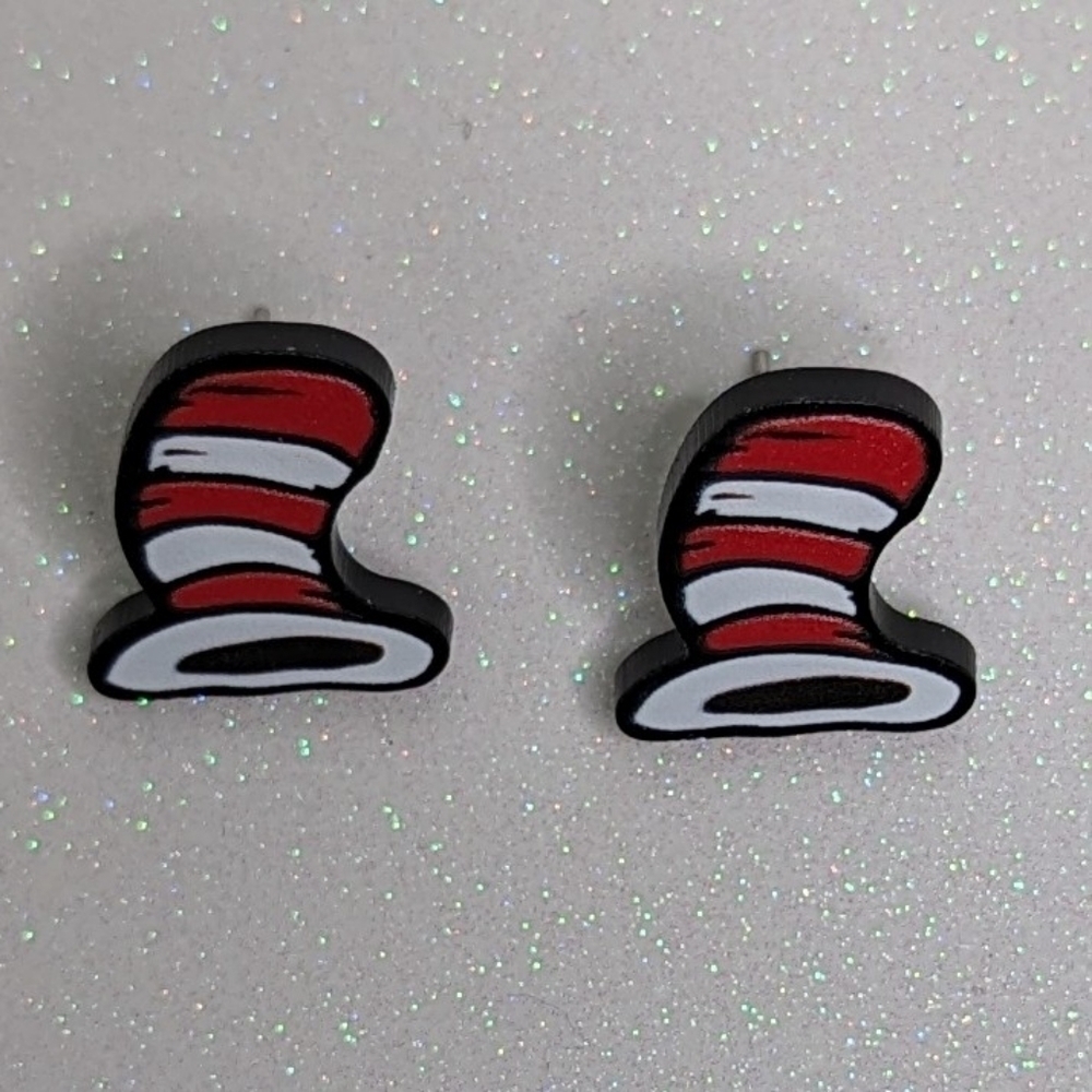 Dr. Seuss red and white striped acrylic stud earrings - Picture 4 of 6